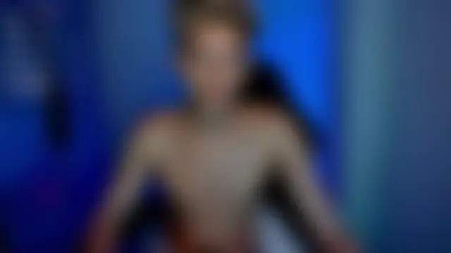 tylernova's Live Chat Room