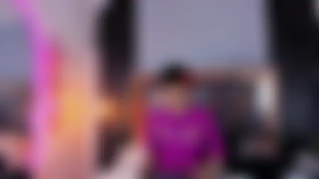 noah_travis' Live Chat Room