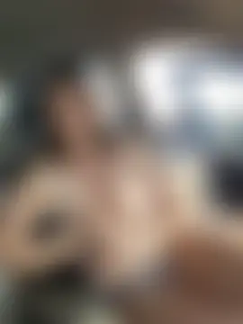 ellaxxstar's Live Sex Cam Show