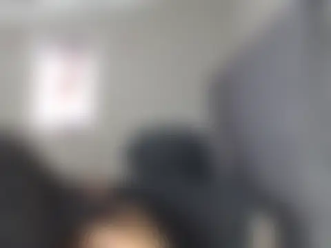 YummyMelxx's Webcam Show