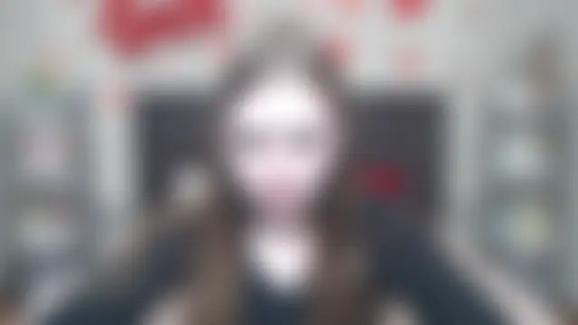 LauraHlot Adlı Modelin Canlı Sohbet Odası