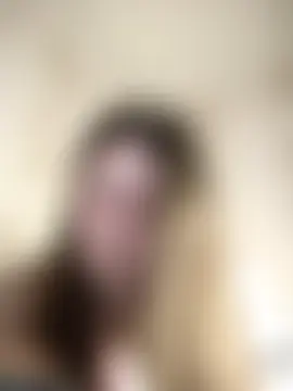 Martovskaya Adlı Modelin Canlı XXX Sohbeti