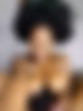 Sexymamibo Adlı Modelin Canlı XXX Sohbeti