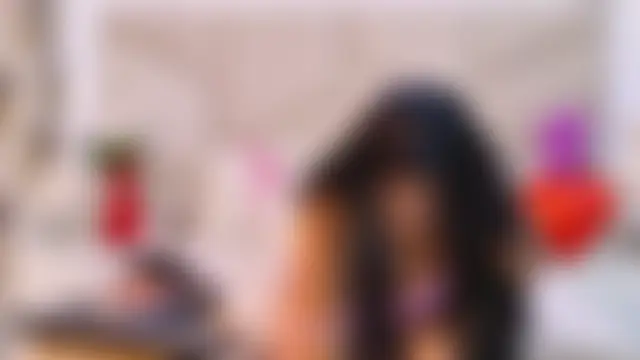 AlizonMoreti Adlı Modelin Canlı XXX Sohbeti