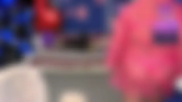 Kira_Kenett Adlı Modelin Canlı XXX Sohbeti