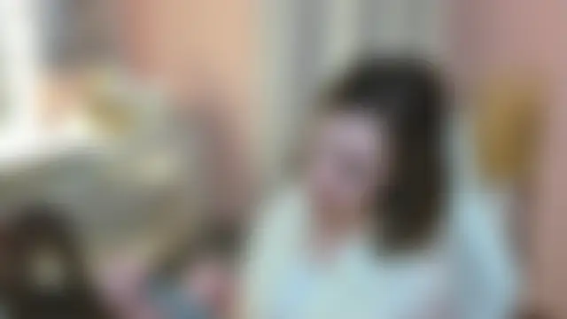 CrystaLeah – Naživo chatovacia miestnosť