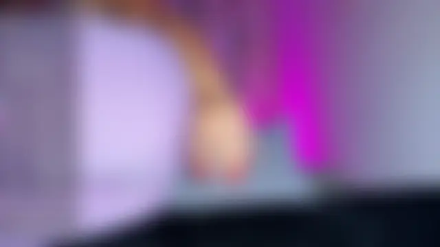 ADELINA_CONTE's Live Chat Room