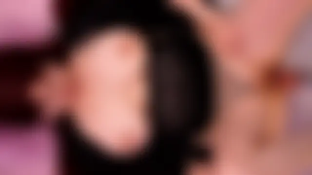 tu_julieta_gh's Live Chat Room