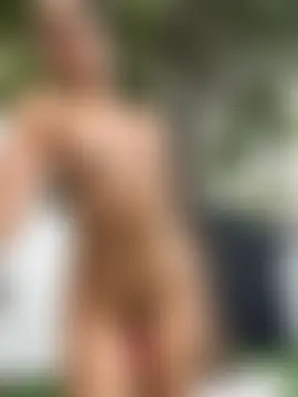 Bella-Ferrer's Live XXX Chat