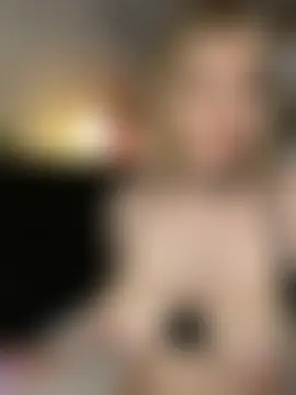 evybloom Live XXX Chat