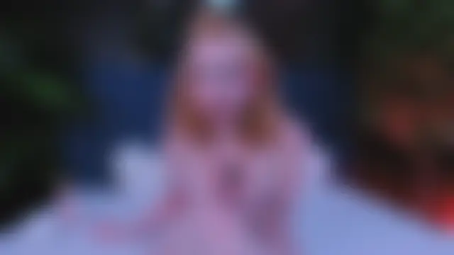 EllieKnightsn Webbikameraesitys