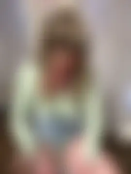 MiraKisss' Webcam Show