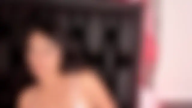 LuciaMoretti_ Live Chatraum