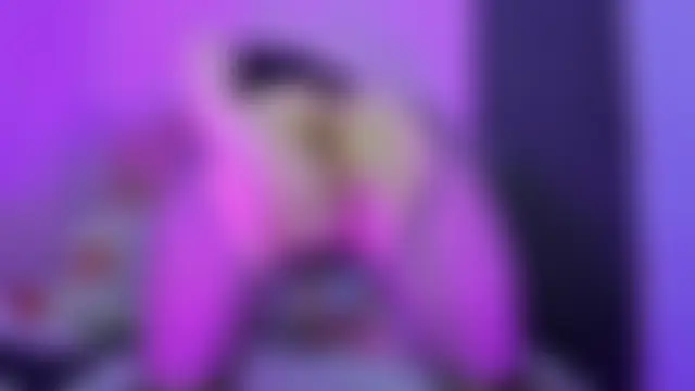 Miakit2's Live XXX Chat