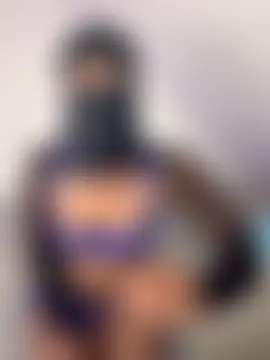 KiaraAmara Adlı Modelin Canlı Sohbet Odası