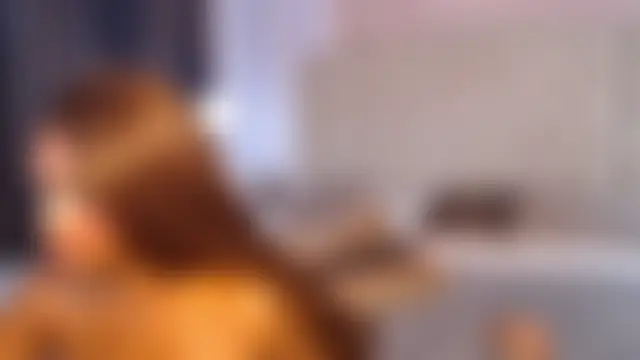 LiaTrainor's Live XXX Chat