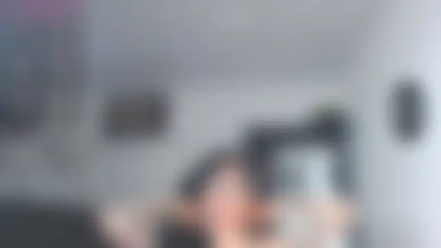 Vicky_hotmilf 即時 XXX 聊天