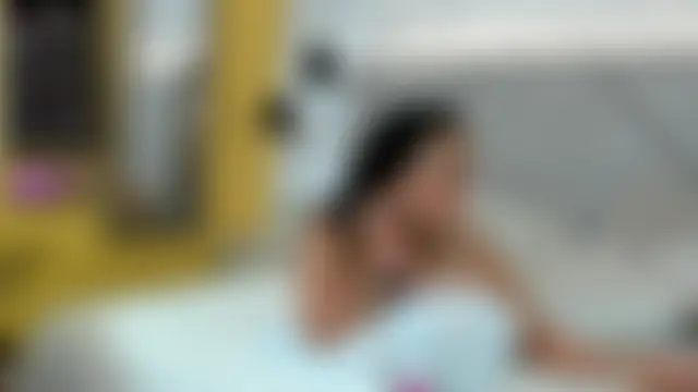 Mommy_Naughty Adlı Modelin Web Kamerası Şovu