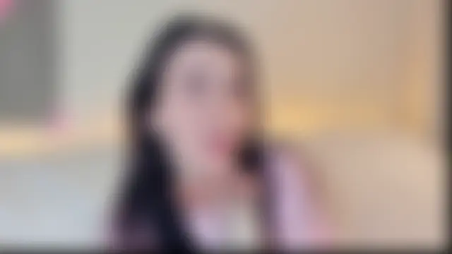 MirnaTellado's Live Chat Room