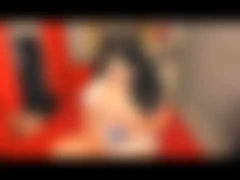 Pokazy przed kamerką – RavennaMiller