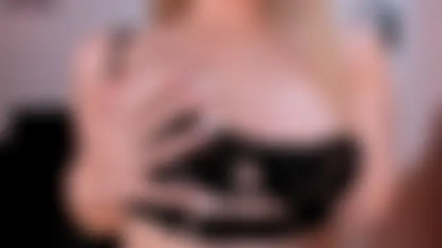 JuanitaClay's Live XXX Chat