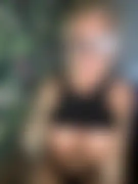 Big-Tits696969's Live Webcam Show