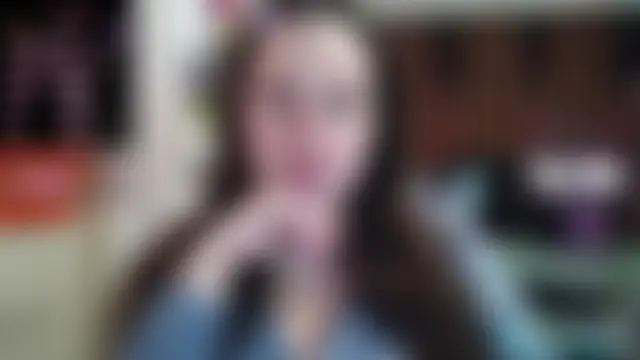 Cora_Maro's Live Chat Room