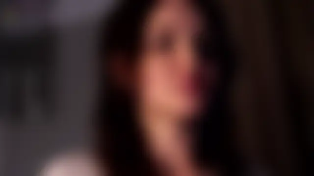 EffieHenri's Live XXX Chat