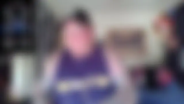 KINKYBLUEYES69 Show in webcam