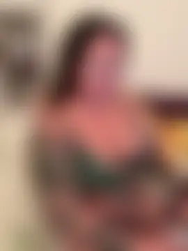 Dixie_In_her_mouth Webcam-Show