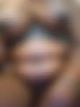 goodgal8: διαδικτυακό σόου στην κάμερα