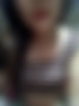 moa_koa: διαδικτυακό σόου στην κάμερα