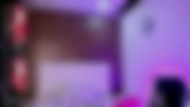 Živá kamerová sex show SophieWolf_