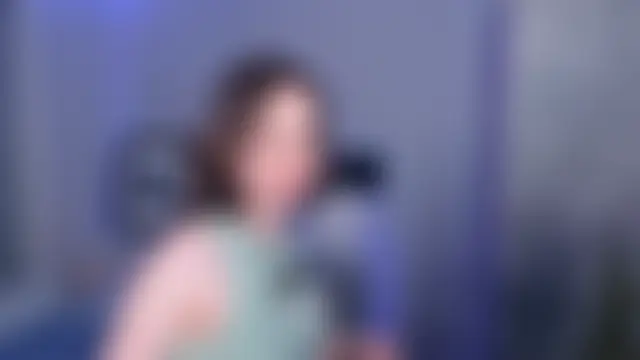 CrystaLeah's Live Chat Room