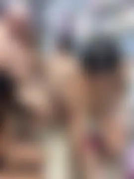 Show modela kandalove na web-kameri