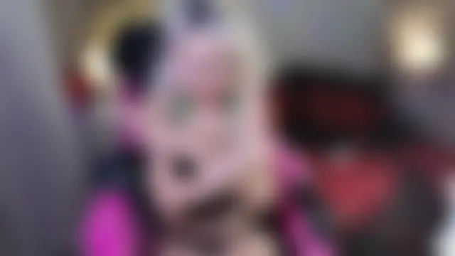 แชท XXX สดของ RoxalanaStar