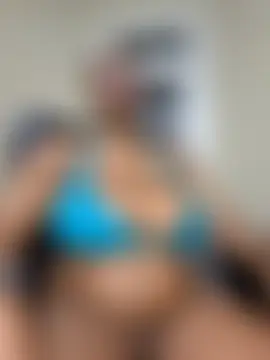 sexy_boobs97 Adlı Modelin Canlı XXX Sohbeti