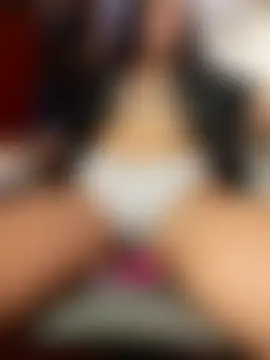 FallsForHerSmile's Live XXX Chat