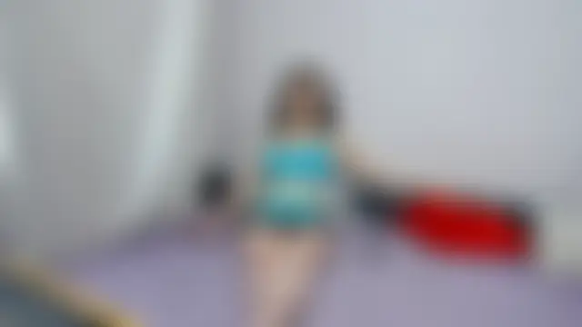 Holliy_Cooper élő XXX-chatje