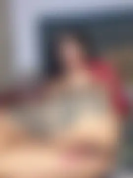 greeetaa's Live Chat Room