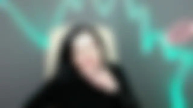 Show modela LauraFinn na web-kameri