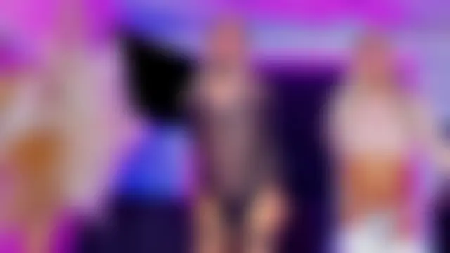 عرض كام Queens_Wonders_Blonders