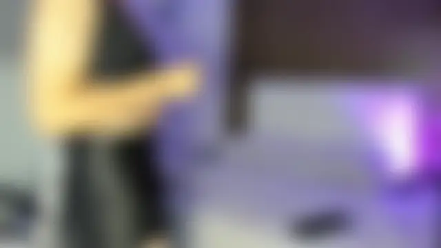 SophieWolf_: διαδικτυακό σόου στην κάμερα