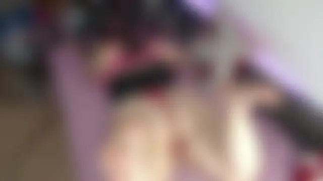 Pokazy przed kamerką – BigBootyAlice