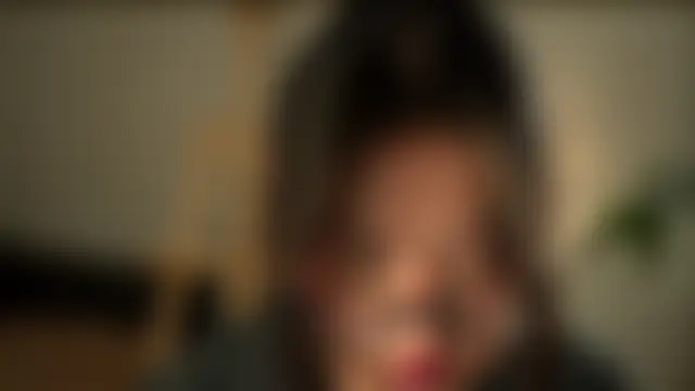 NelleMihalko: δωμάτιο απευθείας συνομιλίας