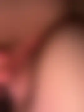 viki_pussy's Live Chat Room