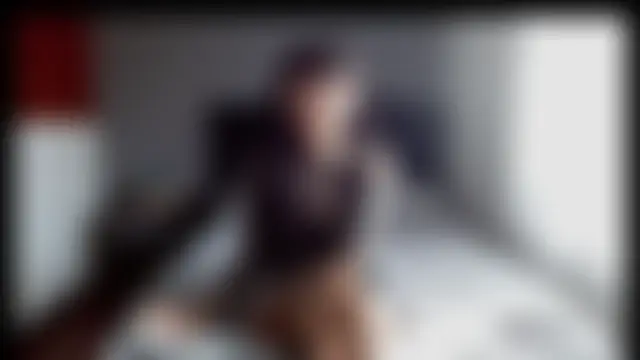 Emilia_1995のライブXXXチャット