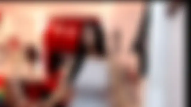 Pokazy przed kamerką – Sarah_teiku