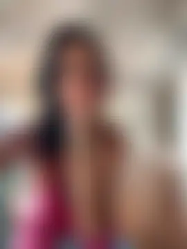 Show modela clarastrip na web-kameri