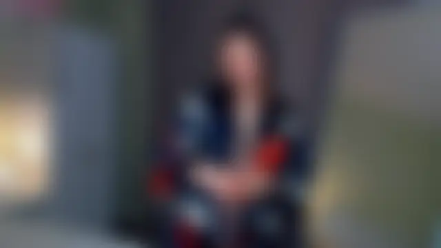 SueWolvin live-chat rom